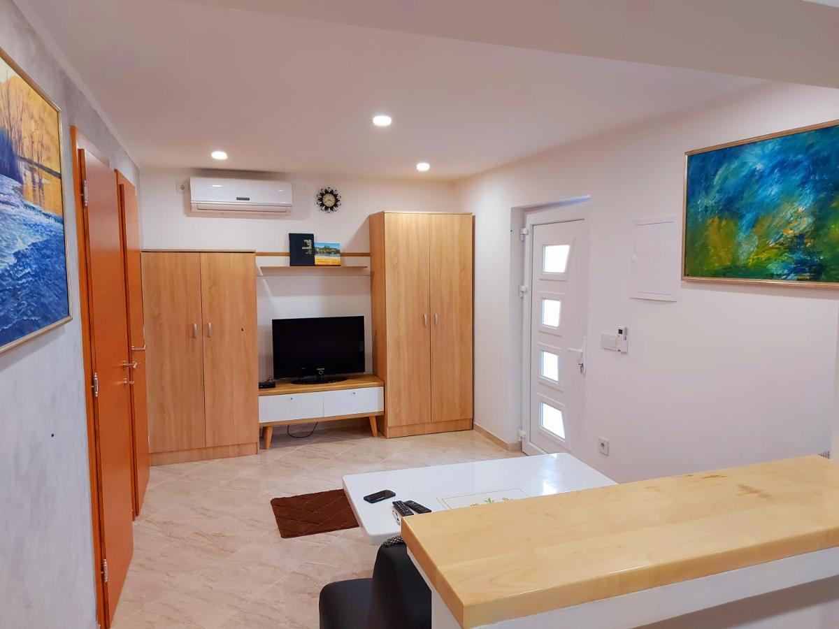Apartments Marshal Bosanska Krupa Bagian luar foto