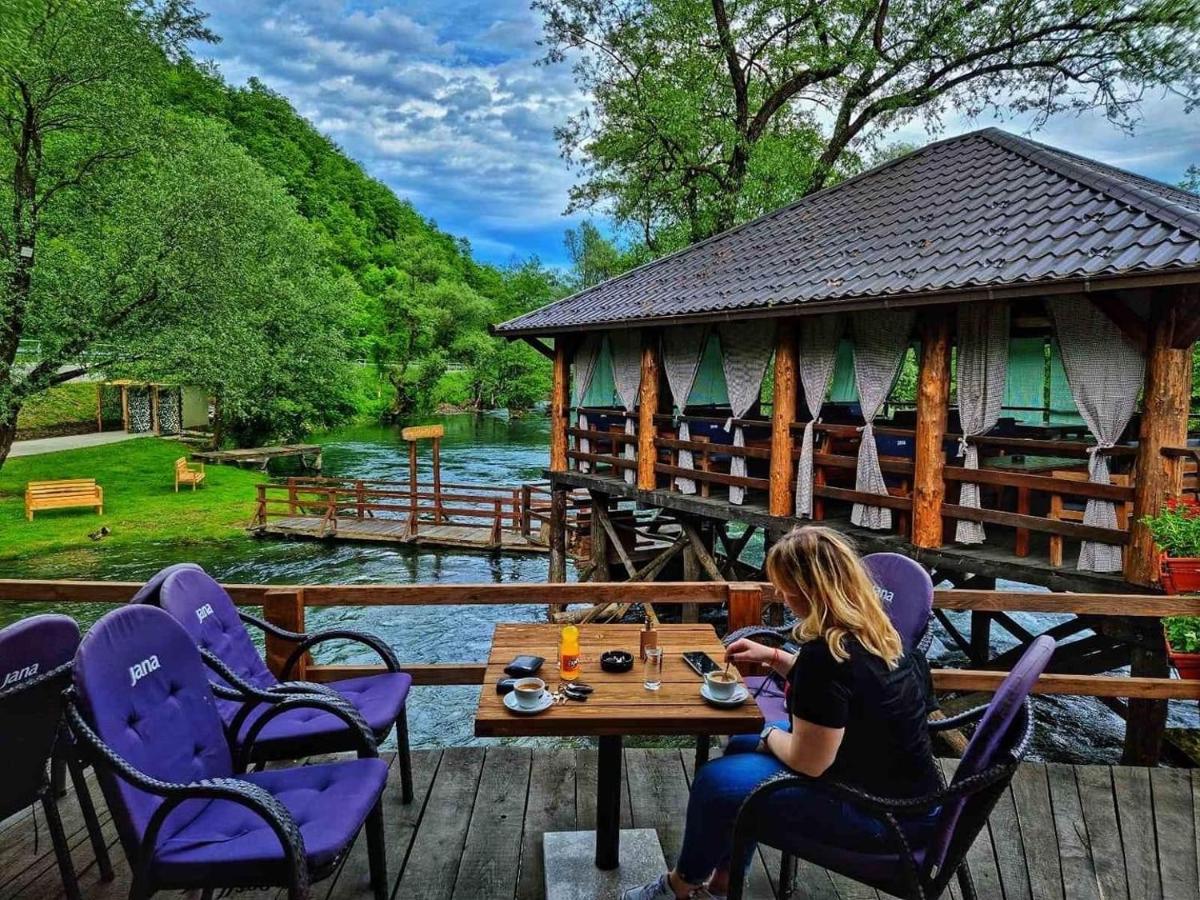Apartments Marshal Bosanska Krupa Bagian luar foto